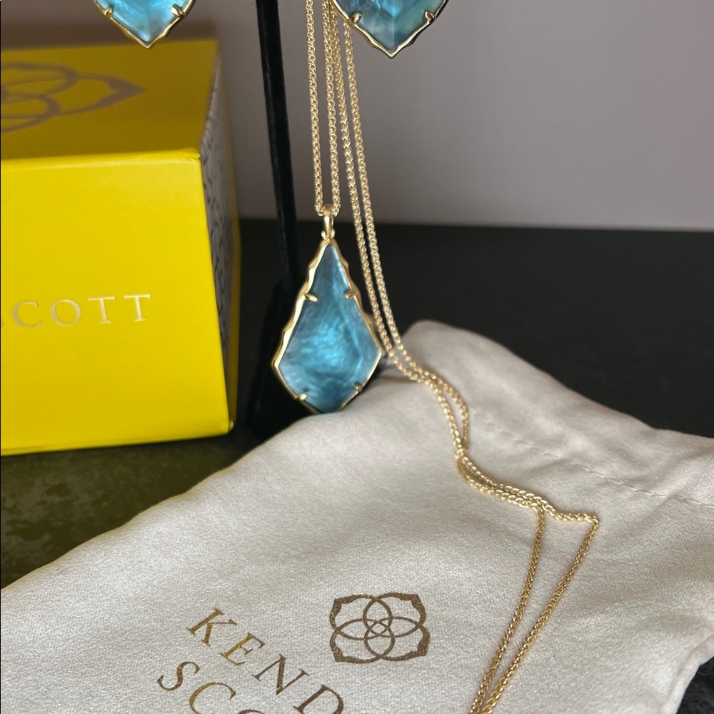 Kendra Scott Blue Teardrop Earrings and Pendant Necklace Set - Picture 3 of 6